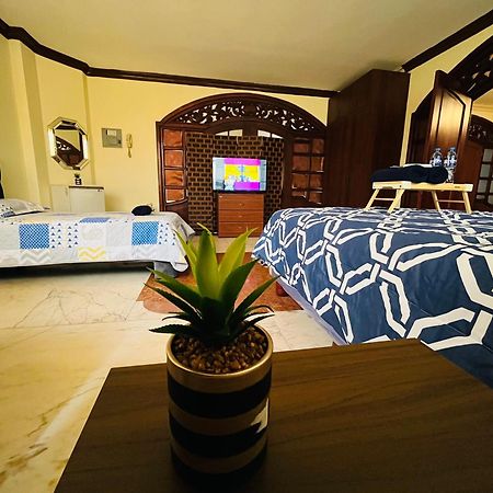 Mega Suite Junto Al San Marino Shopping Guayaquil Buitenkant foto