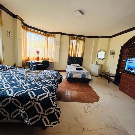 Mega Suite Junto Al San Marino Shopping Guayaquil Buitenkant foto