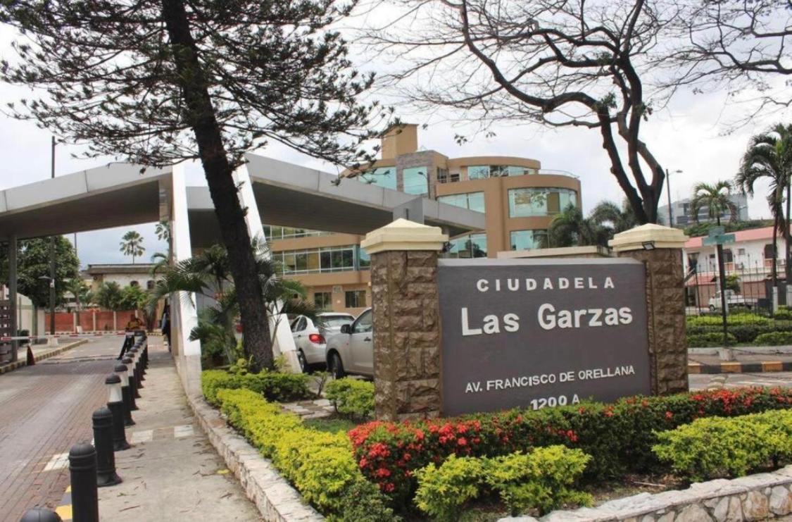 Mega Suite Junto Al San Marino Shopping Guayaquil Buitenkant foto